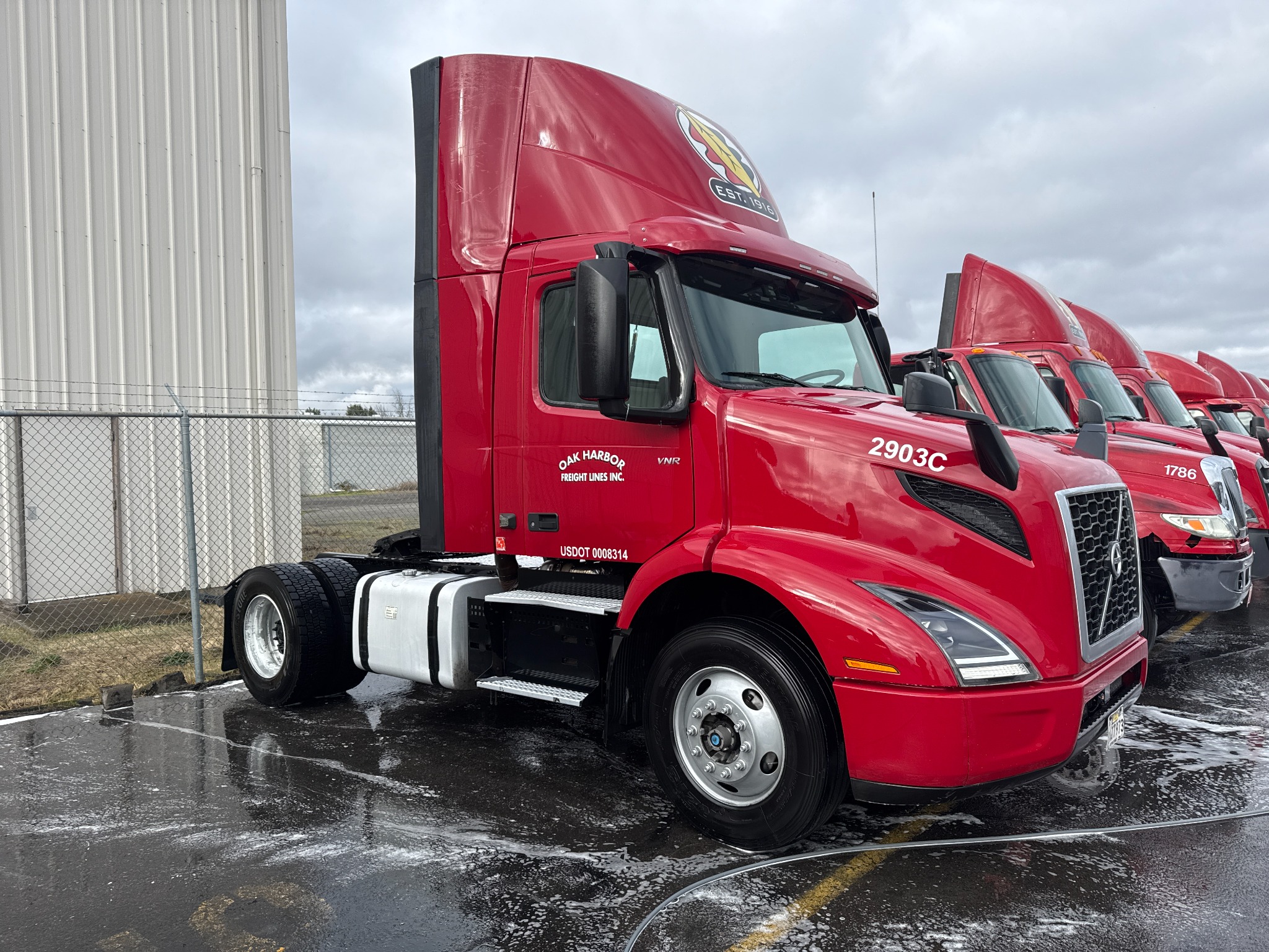 Clean Oak Harbor Freight fleet trucks after mobile washing